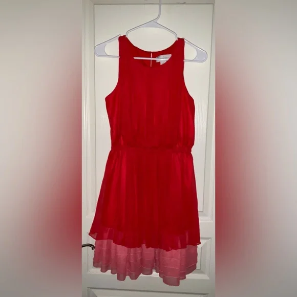 open lace back dress Springtime Cocktails Color Block Dress in Red – Impressions Online Boutique main image 0